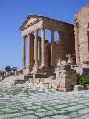 Il tempio di Giunone con il suo elegante colonnato