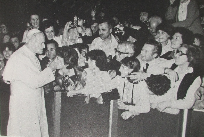 I pellegrini cassaghesi incontrano papa Giovanni Paolo II
