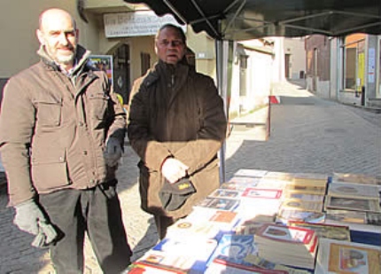 Davanti al gazebo della nostra Associazione