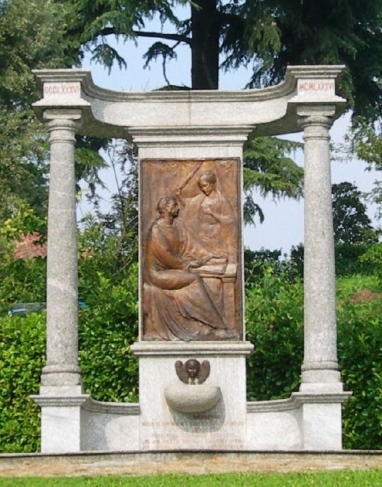 Il monumento a sant'Agostino opera del Maestro Enrico Manfrini nel parco di S. Agostino a Cassago