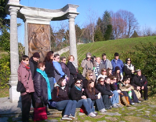 Studenti e professori del Merrimack College di Boston nel parco storico-archeologico S. Agostino