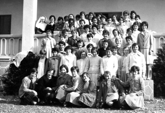 Ragazze all'Oratorio femminile nel 1965