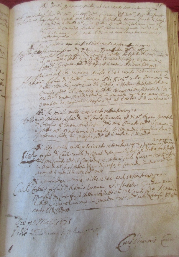 Una pagina del terzo Registro dei battesimi controllata nel 1675 dal Cancelliere Vigan