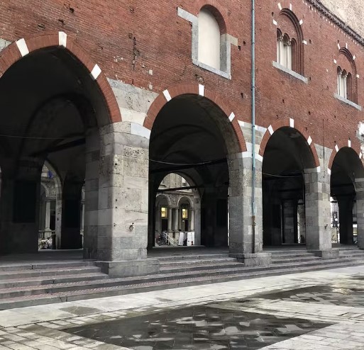 Il Palazzo del Broletto Nuovo a Milano