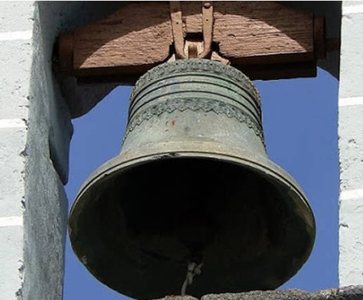 Vecchia campana sul campanile