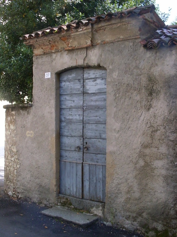 Vecchia entrata del 1660 agli orti della Canonica di Cassago