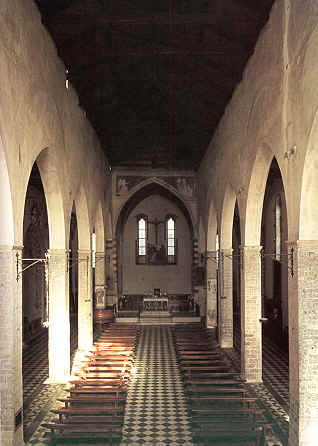 Interno della chiesa di S. Agostino a Como