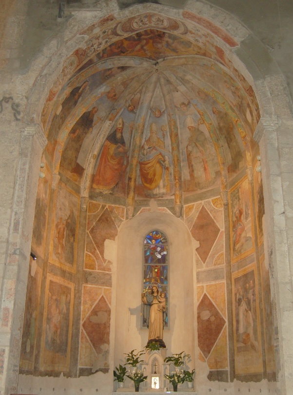 L'absidiola della chiesa di sant'Agostino a Rieti con gli affreschi dei Manenti