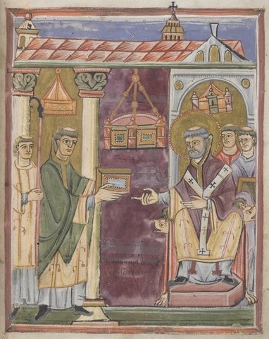 Un sacerdote presenta un libro al vescovo Agostino