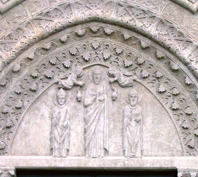Le sculture nel portale della chiesa di sant'Agostino ad Andria