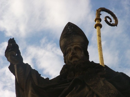 Sant'Agostino cardioforo a Praga sul ponte di san Carlo