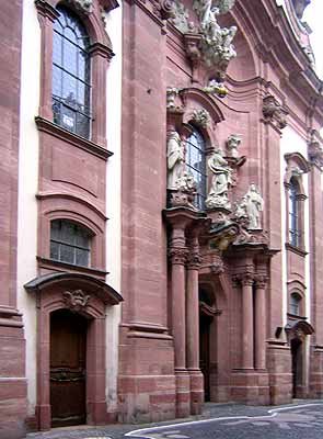 Il portale barocco della chiesa agostiniana di Magonza
