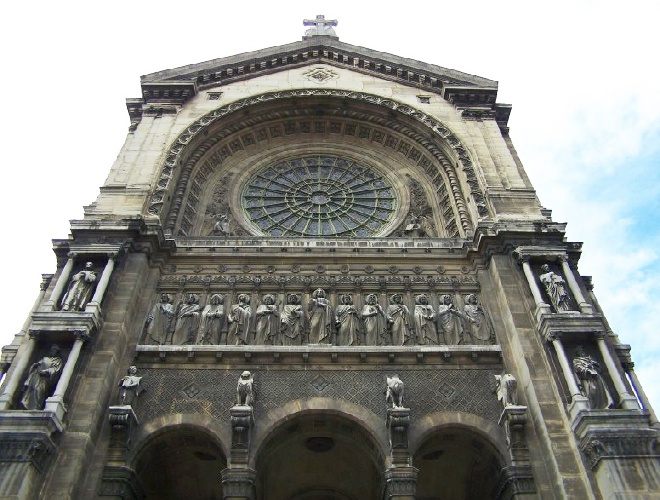 La facciata della chiesa di sant'Agostino a Parigi