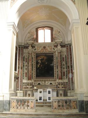 Altare interno della chiesa di sant'Agostino a Napoli
