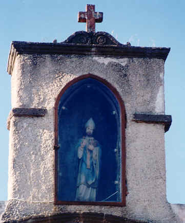 Nicchia con la statua di sant'Agostino