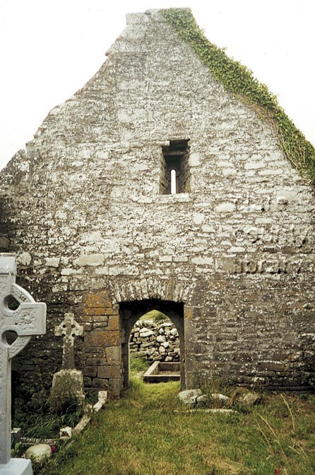 Particolare del monastero e della chiesa a Kilshanny