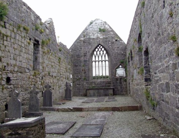 Particolare del monastero e della chiesa a Murrisk