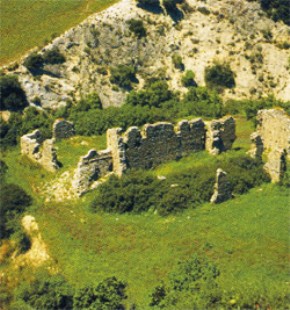 Resti delle mura del monastero cinquecentesco