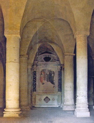 Interno della chiesa di S. Oliva del convento di Cori