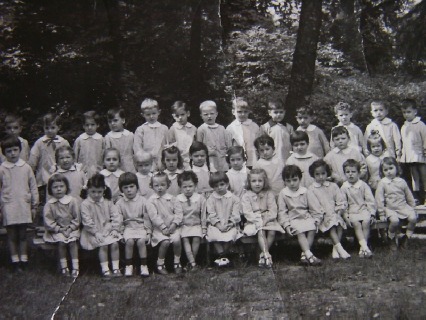Bambini all'asilo negli anni '60