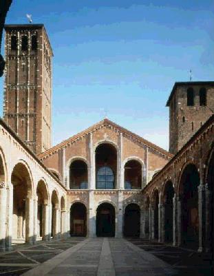  L'atrio di Ansperto nella basilica di sant'Ambrogio a Milano 